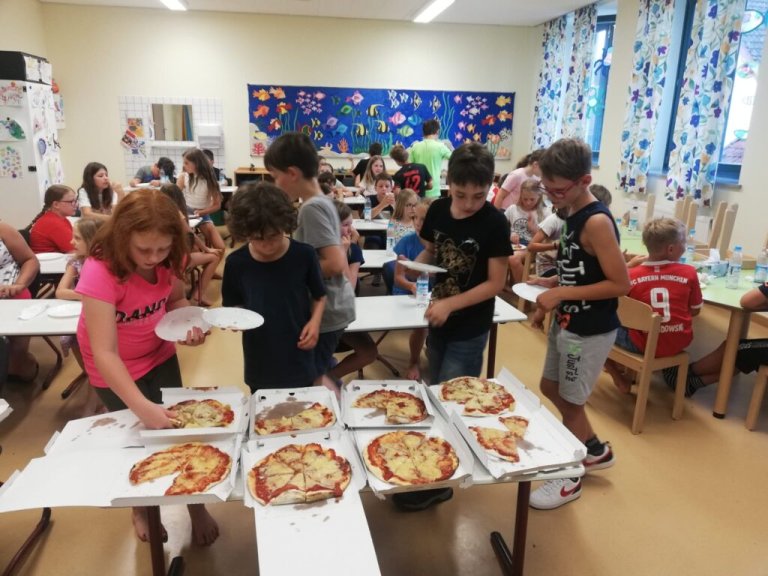 Grossansicht in neuem Fenster: 22.06.2023 Lesenacht in der Grundschule Roßbach Grossansicht in neuem Fenster: 22.06.2023 Lesenacht in der Grundschule Roßbach