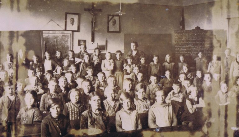 Schule Roßbach und Münchsdorf