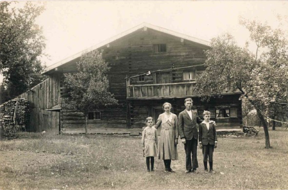 Luderbach von Süden, Fam. Hölldobler-Fink - 1935 Luderbach von Süden, Fam. Hölldobler-Fink - 1935